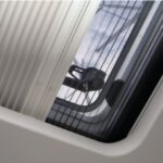 Pleated Screen x Lewmar 44 19.803.44 OceanAir