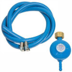 REGOLATORE GAS KIT                  Pz 4 CAMPINGAZ Y98000000 ACCESSORI BARBECUE           C CAMPINGAZ