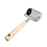 TAGLIAPASTA TORTELLI INOX FESTONATO 4x4     CALDER 1703 TAGLIAPASTA                  C CALDER