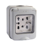 PRESA BIPASSO+SCHUKO ESTERNA SPORTELLO FG12315.P DEVIATORI E PRESE ESTERNI    F FAEGAE