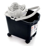 SECCHIO MOCIO STRIZZATORE MERY          l 14 RAYEN 0336.12 LAVAPAVIMENTI MOCIO          C RAYEN