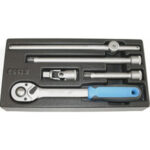 MODULI CON UTENSILI PER CARRELLI A TORRE Larghezza per profondità modulo mm 157,5x310.<br>Contenuto 5 pezzi escluso modulo:<br>1 pz. cadauno Art. 970 RF da mm 125 e 250<br>1 pz. Art. 970 RH<br>1 pz. Art. 970 RI <br>1 pz. Art. 970 RT moduls with tools for tower-trolleys 1000G 17