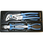 MODULI CON UTENSILI PER CARRELLI A TORRE Larghezza per profondità modulo mm 157,5x310.<br>Contenuto 4 pezzi escluso modulo:<br>1 pz. Art. 251 GB mm 160<br>1 pz. Art. 362 GL<br>1 pz. Art. 345 G mm 180<br>1 pz. Art. 573 GB mm 160. moduls with tools for tower-trolleys 1000G 21