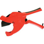 TAGLIATUBI PER MATERIE PLASTICHE Con lama in INOX tagliata a LASER con affilatura piu' efficiente, per tagli facilitati, piu' netti e senza deformazione dei tubi. Sistema di avvicinamento regolabile per tubi fino a Ø mm 50, posto nelle estremità della ganascia inferiore della cesoia.<br>Capacita' taglio Ø mm 63. Lungh. totale mm 280. plastic material pipe cutters 1052GLR