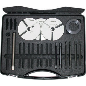 ESTRATTORI PER CUSCINETTI A SFERE IN ASSORTIMENTO Contenuto:<br>1 vite filettata M14, lunghezza mm 180, con adattatore<br>3 flange con cave <br>3 anelli di sostegno (necessari per cuscinetti ISO 6407-6310-6311)<br>1 sr. di 4 bracci gr 50, lunghezza mm 140 per cuscinetti ISO:<br>6011-6012-6206-6207<br>1 sr. di 4 bracci gr 60, lunghezza mm 145 per cuscinetti ISO:<br>6305-6403-6306-6307-6208-6209-6210-6211-6407<br>1 sr. di 4 bracci gr 70, lunghezza mm 150 per cuscinetti ISO:<br>6404-6405-6406-6308-6309-6212-6310-6311<br>In valigetta di robusto materiale sintetico. extractors sets 1419GB