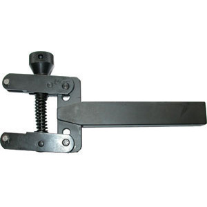 PORTAGODRONI PER GODRONI A DEFORMAZIONE A 2 godroni,ad azione compensata. Per uso assiale e radiale, per ottenere godronature RAA, RGE a 30° a 45°. Regolabile, capacità Ø mm 4 a 50. Lunghezza mm 215.<br>Sezione mm 20x25. knurling tools holders 1592GV