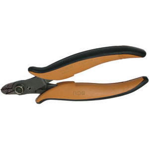 SPELAFILI PER ELETTRONICA Tipo a pinza con sistema di regolazione per spelare il filo senza lesionarlo. wire strippers for electronics 175