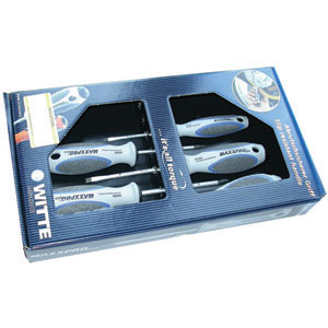 GIRAVITI LINEA MAXXPRO PLUS IN ASSORTIMENTO Composizione di 5 pezzi:<br>1 giravite punta piana Art. 1934 GFNx75A<br>1 giravite punta piana Art. 1934 GFNx100B<br>1 giravite punta piana Art. 1934 GFNx125A<br>1 giravite punta a croce PZD Art. 1934 GCNx1<br>1 giravite punta a croce PZD Art. 1934 GCNx2.<br>In scatola di cartone<br>L'assortimento screwdrivers' line "MAXXPRO PLUS" sets 1950GE