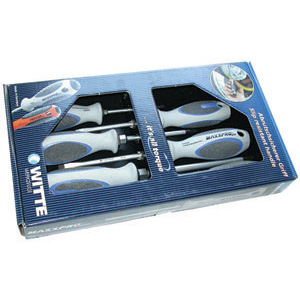 GIRAVITI LINEA MAXXPRO PLUS IN ASSORTIMENTO Composizione di 6 pezzi:<br>1 giravite punta piana ed esagono Art. 1934 GLNx100<br>1 giravite punta piana ed esagono Art. 1934 GLNx125<br>1 giravite punta piana ed esagono Art. 1934 GLNx150<br>1 giravite punta a croce PH ed esagono Art. 1934 GEPx1<br>1 giravite punta a croce PH ed esagono Art. 1934 GEPx2.<br>1 giravite punta a croce PH ed esagono Art. 1934 GEPx3.<br>In scatola di cartone<br>L'assortimento. screwdrivers' line "MAXXPRO PLUS" sets 1950GPA