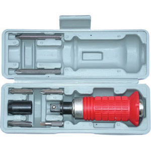 GIRAVITI A PERCUSSIONE Composizione:<br>1 Percussore attacco quadro 1/2" lungh. mm 140<br>1 Raccordo porta-inserti attacco quadro 1/2" e attacco esag. 5/16"<br>2 Inserti attacco esag. 5/16" per viti taglio diritto da mm 6 - 8<br>2 Inserti attacco esag. 5/16" per viti taglio a croce PH 2 - 3<br>2 Inserti lunghi attacco esag. 5/16" per viti taglio diritto da mm 8 e a croce PH 3<br>Assortimento completo. hand impact driver sets 1986A