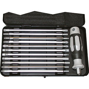 GIRAVITI A LAME INTERCAMBIABILI IN ASSORTIMENTO Composizione di 12 pezzi:<br>1 impugnatura <br>1 lama taglio diritto mm 4/6<br>1 lama taglio diritto mm 5,5/6,5<br>1 lama taglio a croce PH 1/PH 2<br>1 lama taglio a croce PZD 1/PZD 2<br>1 lama per esag. mm 3/a sfera mm 3<br>1 lama per esag. mm 4/a sfera mm 4<br>1 lama per esag. mm 5/a sfera mm 5<br>1 lama per esag. mm 6/a sfera mm 6<br>1 lama impronta TORX T 10/T 15<br>1 lama impronta TORX T 20/T 25<br>1 lama impronta TORX T 30/T 40<br>L'assortimento completo. interchang. blades sets 2021G