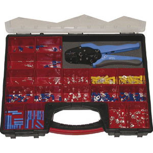 TERMINALI ISOLATI IN ASSORTIMENTO In robusta e pratica valigetta con vaschette asportabili. insulated terminals sets 209T