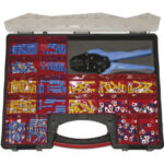 TERMINALI ISOLATI IN ASSORTIMENTO In robusta e pratica valigetta con vaschette asportabili. insulated terminals sets 209V
