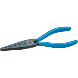 PINZE CON BECCHI PIATTI LUNGHI Testa laccata nera e impugnature plastificate. long flat nose pliers 230G