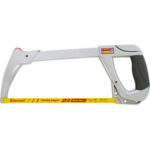 ARCHETTI PER SEGHE Tipo industriale, fisso, particolarmente robusto, rigido (a elevata tensione della lama), ergonomico in acciaio speciale. Impugnatura in gomma morbida per rendere la presa più efficace e comoda. Regolazione della tensione della lama mediante leva di regolazione nella parte superiore dell'impugnatura (6 giri per raggiungere la perfetta tensione). Possibilità di tagli a 45°/90° rapidi e precisi. Fornito con 1 lama in HSS a 18 denti per pollice Art. 9559 GA e 1 lama in HSS a 24 denti per pollice Art. 9559 GB. hack saws 2613G