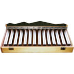 PARALLELE IN SERIE Lunghezza totale parallele mm 150.<br>Serie composta da 14 coppie con spessore per larghezza:<br>mm 10x14 - 10x16 - 10x18 - 10x20 - 10x22 - 10x24 - 10x26 - 10x28 - 10x30 - 10x32 - 10x35 - 10x40 - 10x45 - 10x50.<br>In valigetta. parallel couples 2879