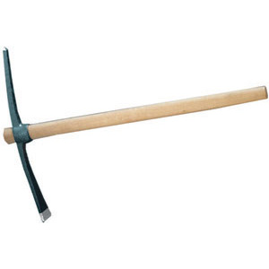 PICCONI CON MANICO Tipo con battente a punta e penna orizzontale. pickaxe with handle 3021
