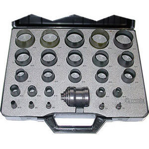 FUSTELLE IN SERIE Serie di 25 fustelle da mm 3-4-6-8-10-12-14-16-18-20-22-24-26-28-30-32-34-36-38-40-42-44-46-48-50<br>L’assortimento in cassetta con impugnatura. punching tools sets 3090GD