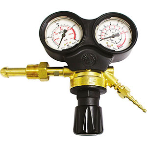 RIDUTTORI PER ARGON - ANIDRIDE CARBONICA Ghiera per l'attacco alla bombola, attacco W 24,5 x 1/14".<br>Attacco filettato porta-gomma G 1/4.<br>Diametro porta-gomma mm 7,2/9.<br>Scala manometro entrata da 0 a 300 bar.<br>Scala manometro uscita da 0 a 32 l/min.<br>Pressione in entrata 300 bar.<br>Pressione di esercizio 4 bar.<br>Portata >2 m³/h. argon and carbon dioxide pressure regulators 3140GHR