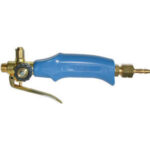 ACCESSORI PER SALDARE CON GAS LIQUEFATTI Impugnatura con leva supplementare e regolatore della fiamma di accensione. propane gas fittings 3247GB