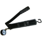 COMPRESSORI A LEVA PER GRASSAGGIO CON MANOMETRO  high-pressure lever grease guns with manometer 3423MG