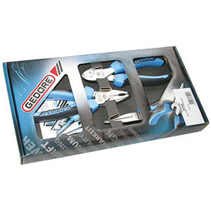 PINZE E TRONCHESI IN ASSORTIMENTO Composizione di 3 pezzi:<br>1 pinza Art. 251 GB x 160<br>1 pinza Art. 345 G x 180<br>1 tronchese Art. 573 GB x 160<br>In scatola di cartone. pliers and cutters sets 347GB