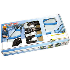 PINZE E TRONCHESI IN ASSORTIMENTO Composizione di 3 pezzi:<br>1 pinza Art. 343 G x 180<br>1 pinza regolabile Art. 362 GE x 250<br>1 tronchese Art. 573 G x 160<br>In scatola di cartone. pliers and cutters sets 347GE