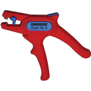 UTENSILI ISOLATI SECONDO LE NORME VDE Tipo a pistola.<br>Corpo in materiale sintetico, completamente isolato per la massima sicurezza.<br>Per cavi da Ø mm 0,2 a 6. Regolatore di profondità. insulated and officially controlled tools under voltage-VDE 355GS