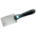 LENTI PER USI TECNICI CON LUCE Lente rettangolare in vetro silicato. Ingrandimenti 2x, con lente "SPOT" 6x. Dimensione lente mm 90x55. white lenses with light 3675E