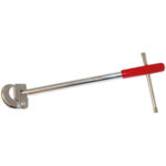 CHIAVI PER DADI DEI RUBINETTI In acciaio speciale con ganascia di presa forgiata.<br>Lunghezza totale mm 300. Apertura mm 10 a 32.<br>Esecuzione cromata. round nose water pump nut wrench 371GA
