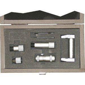MICROMETRI PER INTERNI Serie con capacità mm 50 - 150.<br>Composta da 1 micrometro e 3 prolunghe da mm 13 - 25 - 50. precision inside micrometers 3795F