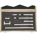 MICROMETRI PER INTERNI Serie con capacità mm 50 - 1000.<br>Composta da 1 micrometro e 8 prolunghe da mm 13 - 25 - 50 - 2x100 - 150 - 200 - 300. precision inside micrometers 3795GA 3