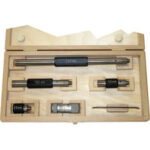 MICROMETRI PER INTERNI Serie con capacità mm 50 - 450.<br>Composta da 1 micrometro e 4 prolunghe da mm 25 - 50 - 100 - 200. precision inside micrometers 3795GC