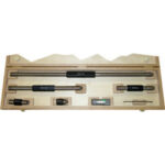 MICROMETRI PER INTERNI Serie con capacità mm 50 - 850.<br>Composta da 1 micrometro e 5 prolunghe da mm 25 - 50 - 100 - 200 - 400. precision inside micrometers 3795GD