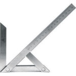 SQUADRE PER CENTRARE In acciaio. Finemente rettificate e cromate. Scala graduata in millimetri. Precisione alla bisettrice dell'angolo DIN 875/I. Tolleranza: 0,3 mm. precision centrering squares 4267GE 200 150