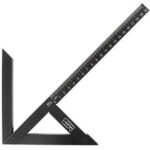 SQUADRE PER CENTRARE In alluminio nero temprato con durezza 63 HRC, che garantisce una ottimale resistenza all'usura. Esecuzione di precisione, produzione "Made in Germany", scala graduata in mm incisa a laser, indelebile e di facile lettura. Tolleranza: 0,3 mm. precision centrering squares 4267GEL