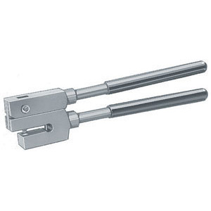 PINZE PUNZONATRICI Tipo rinforzato. Testa frontale.<br>Con punzone Ø mm 5. punching pliers 430G 2