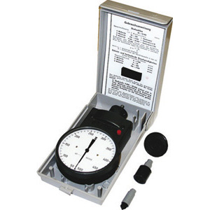 CONTAGIRI A TACHIMETRO MANUALE Accessori di corredo:<br>1 Puntalino di gomma, a punta conica, con supportino a gambo d’innesto.<br>1 Puntalino di gomma a imbuto grande.<br>1 Rotellina con fascia piana e gola per cordella, per vel. periferica e N. giri per albero senza mozzo.<br>4 Puntalini gomma morbida, a punta conica, intercambiabili.<br>In astuccio. hand tachometers 4430GB