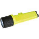 LAMPADE A LED A BATTERIA CERTIFICATE ATEX A luce frontale a CREE-LED con luminosità pari a 120 LUMEN.<br>Funzionamento a 4 batterie alcaline 1,5 V (tipo AA - Art. 3600 E), in dotazione. Autonomia 15 ore circa di uso continuo. Luminosità 120 Lumen. Con asole sull'impugnatura per eventuale cordino. Lunghezza mm 167. ATEX battery ledlights 4471F