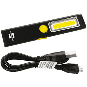 LAMPADE A LED RICARICABILI Dimensioni: 120x25x6 mm. A batteria ricaricabile al litio (Li-ion) con cavo di carica USB, in dotazione. Con interruttore a 3 regolazioni della luminosità a 10% - 40% - 100% e luce rossa fissa/lampeggiante con funzione SOS. A luce laterale con 1 LED COB. Luminosità: 200 LUMEN. Autonomia 12 ore di uso. led rechargeable cordless lights 4471LBV