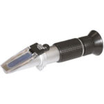 RIFRATTOMETRI Capacità di misurazione:<br>Glicole Propilenico ed Etilenico da -50 a 0°C<br>Liquido per pulitura da -40 a 0°C<br>Tasso di concentrazione liquido batterie da 1,30 a 1,15.<br>In cofanetto. refractometers 4478A