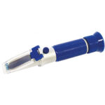 RIFRATTOMETRI Capacità di misurazione della salinità da 0 a 100%. Divisione 1%.<br>Capacità di misurazione del peso specifico da 1,000 a 1,070 sg. Divisione 0,001 sg.<br>In cofanetto. refractometers 4478F