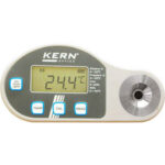 RIFRATTOMETRI Capacità di misurazione:<br>Glicole Propilenico ed Etilenico da -50°C a 0°C (precisione ± 0,5°C)<br>Urea da 0 a 40% (precisione ± 0,2%)<br>Liquido per pulitura da -40°C a 0°C (precisione ± 0,5°C)<br>Divisione 0,1°C - 0,1%<br>Indicatore batterie scariche.<br>In cofanetto. refractometers 4478P