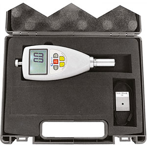 DUROMETRI DIGITALI Completo di campione di calibratura. Spessore minimo del materiale campione mm 4. digital hardness testers 4481GSC