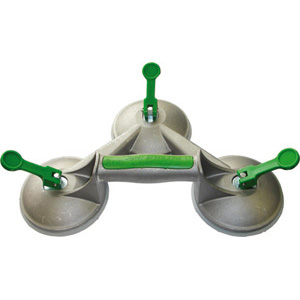 VENTOSE PER TRASPORTO Con ventose in gomma CHIARA per sollevamenti senza lasciare tracce di gomma nera.<br>Costruite secondo le norme Europee, con impugnatura ergonomica.<br>Ventose di gomma ad alta tenuta diametro mm 120, intercambiabili.<br>Tipo con 3 ventose, bloccaggio a leva. Portata max kg 100. suckers 4499EH