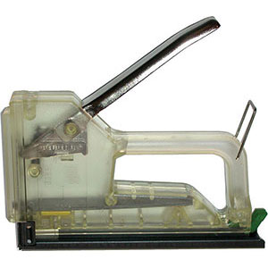 GRAFFATRICI-CHIODATRICI MANUALI A LEVA Altezza dei punti mm 8-10-12<br>Lunghezza dei chiodini mm 13<br>Senza punti e chiodini. manual stapler-nailer 493GP
