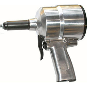 RIVETTATRICI PNEUMATICHE Per rivetti in alluminio fino a Ø mm 4,8.<br>Per rivetti in rame, acciaio, acciaio INOX fino a Ø mm 4.<br> air riveters 505