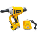 RIVETTATRICI A BATTERIA Per rivetti in alluminio, rame, acciaio, acciaio INOX Ø mm 2,4 - 3/3,2 - 4 - 4,8.<br>Fornite SENZA chiave per la movimentazione delle testine.<br> battery riveters 506G