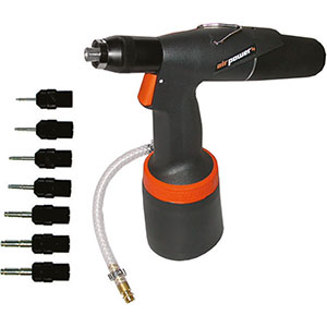 RIVETTATRICI OLEO-PNEUMATICHE PER INSERTI FILETTATI Per inserti filettati in alluminio, acciaio e acciaio INOX Ø M 3-4-5-6-8-10-12 (misura M12 solo alluminio e acciaio). hydropneumatic-riveters for threaded rivets 514L