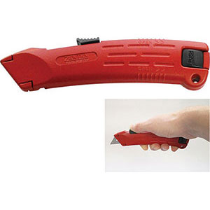 COLTELLI UNIVERSALI DI SICUREZZA Pratico e robusto dotato di sistema brevettato di cambio rapido  della lama mediante pulsante. Impugnatura in pressofusione di zinco. Con 1 lama trapezoidale in acciaio speciale, made in SHEFFIELD, Art. O5232 E 1. safety universal knives 5233AB